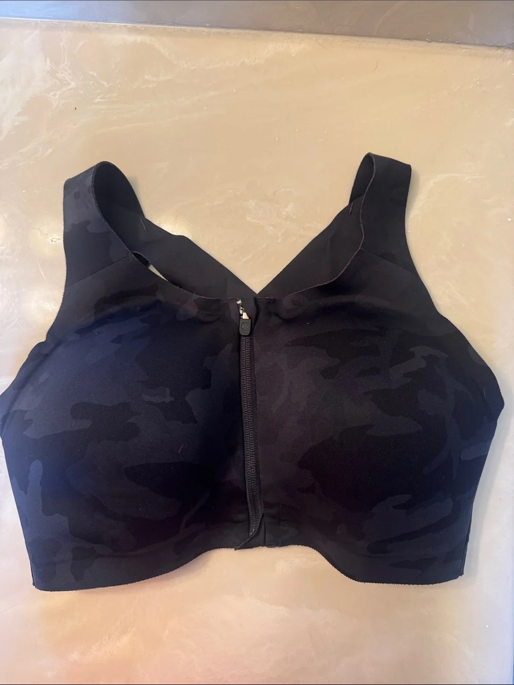 Lulu 34E Black Camo Hi Support Front -Zip Sports Bra